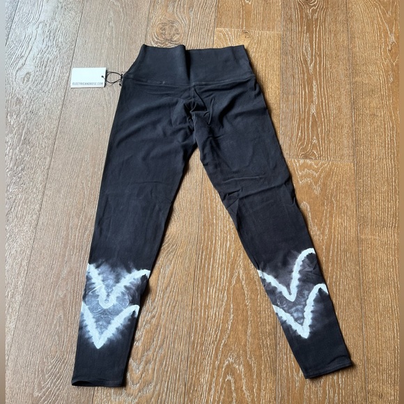 Electric & Rose Sunset Legging - Picture 5 of 5